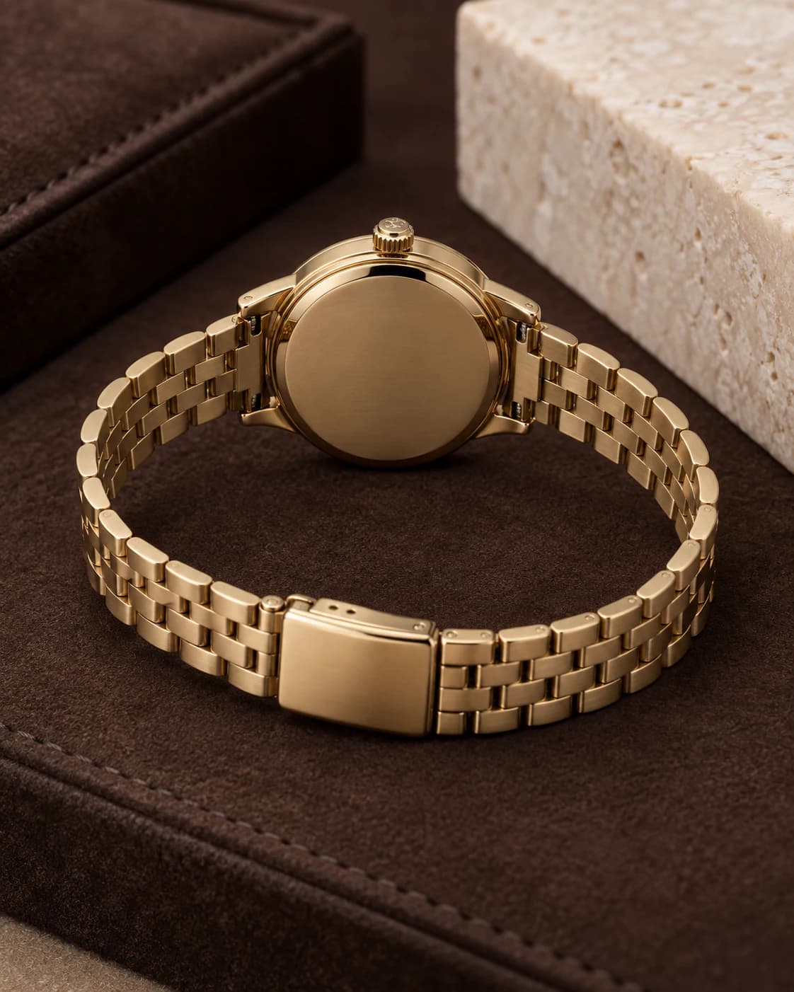 Lumière Petite 28mm back view showing caseback and clasp