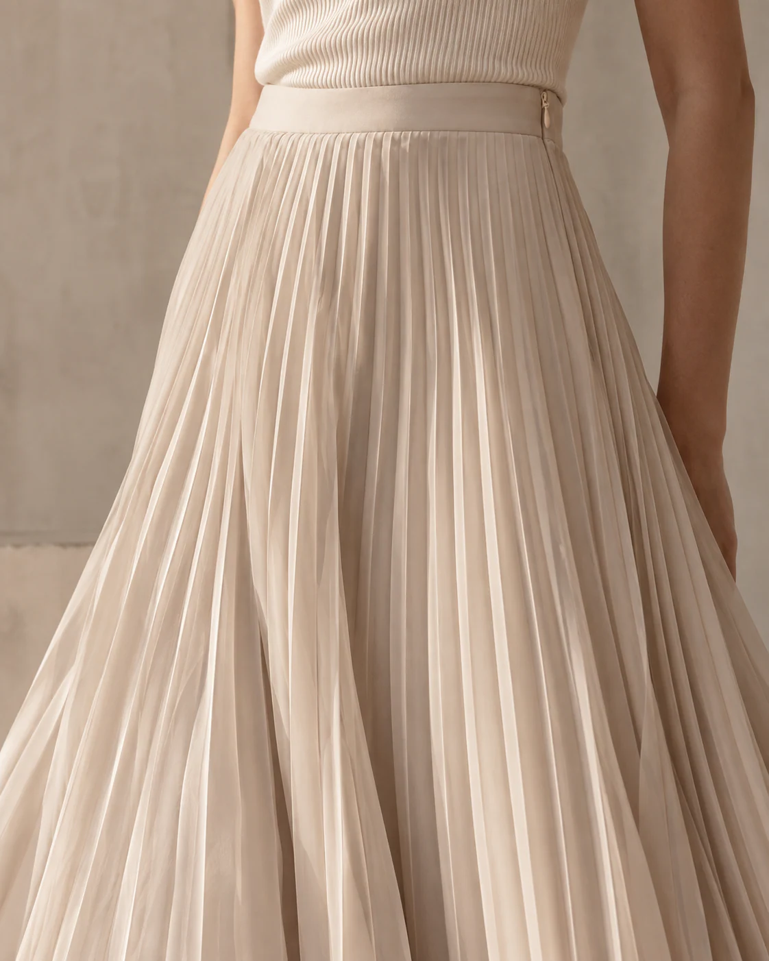 Seraphina Pleated Maxi Skirt fabric and stitching detail